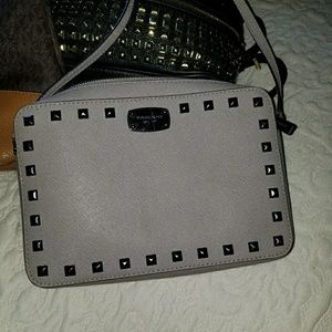 Medium micheal kors bag